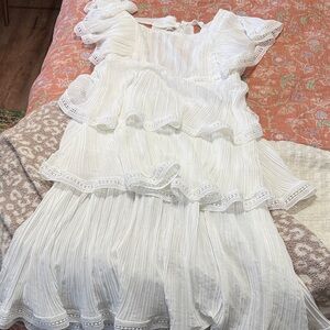 Elegant White Women’s Dress